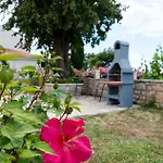 Charming Stone By The Sea Сasa de vacaciones *