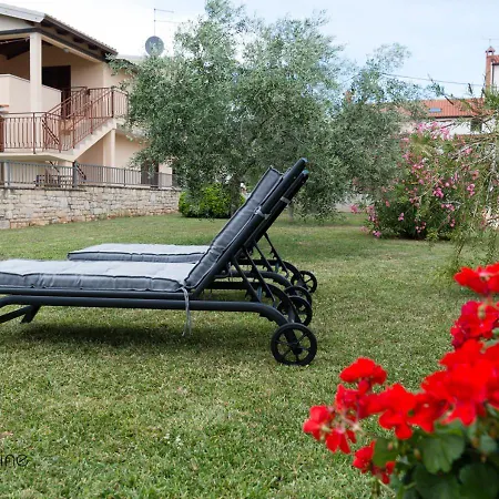 Charming Stone By The Sea Ferienhaus *