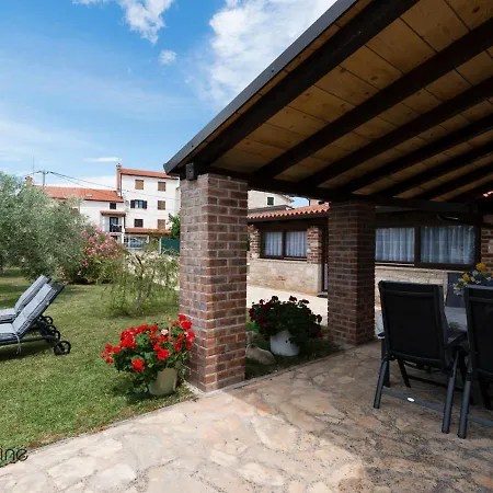 Charming Stone By The Sea Holiday home Umag