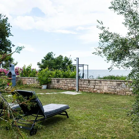 Charming Stone By The Sea Holiday home *