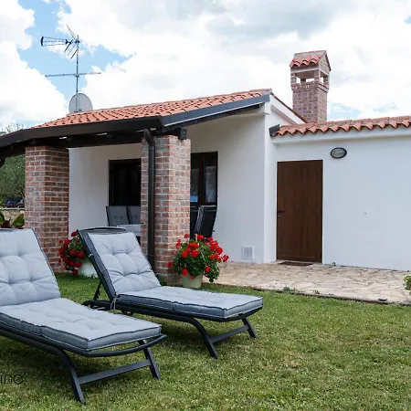 Holiday home Charming Stone By The Sea