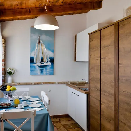 Charming Stone By The Sea Holiday home *