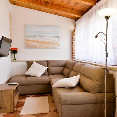 Holiday home Charming Stone By The Sea Umag